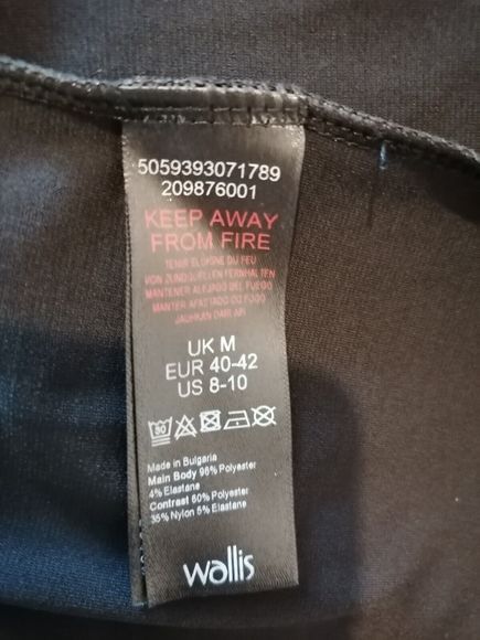 Wallis Top Size M 40 Inch Bust 27 Long Black Long Sleeves Super Soft - Picture 11 of 12